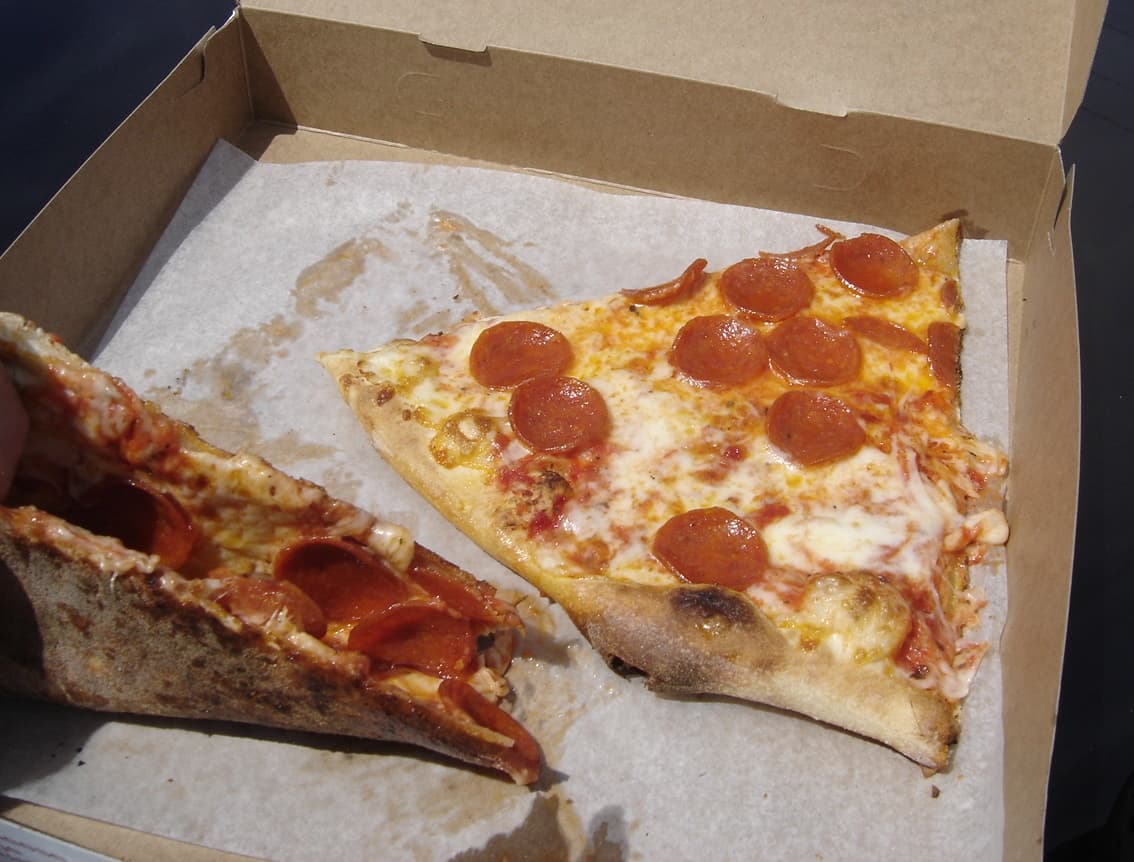 The Great New York Slice War Heats Up Again