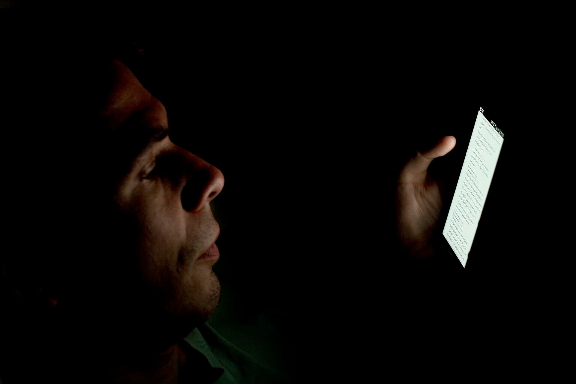 Retail Investors Are Back, and They're Trading on Their Phones